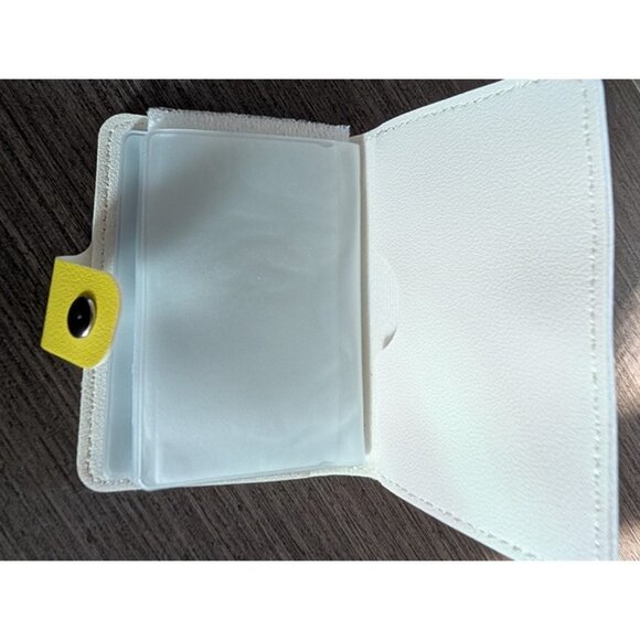 Minnie & Mickey Accessory Bundle – Wallet, Badge Holders, Lanyards & Card Wallet - Picture 8 of 9